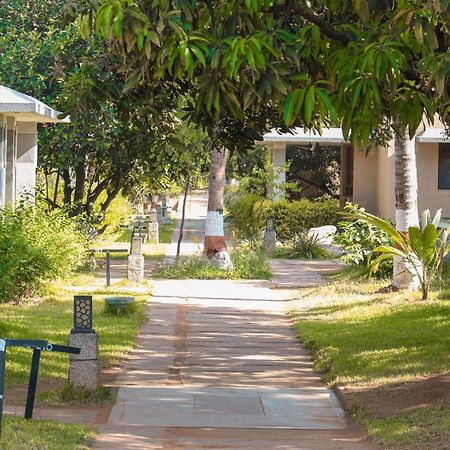 Heritage Resort Hampi Ngoại thất bức ảnh